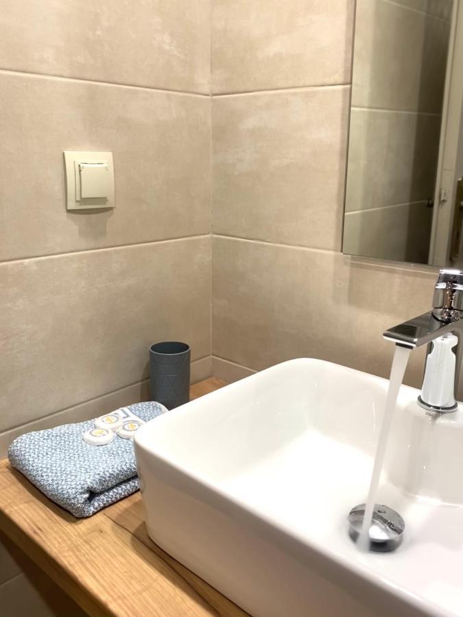 Apartamento Venetia Tsoútsouros Exterior foto